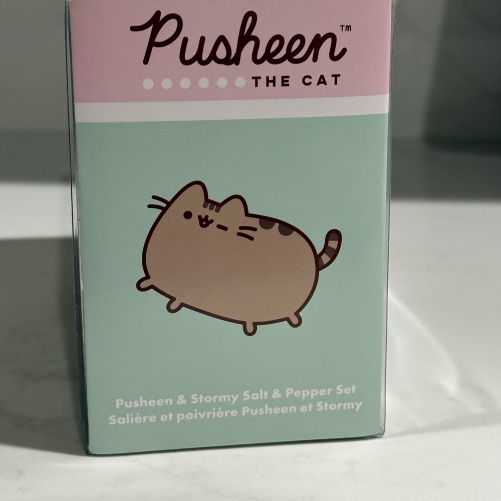 Pusheen the Cat & Stormy Salt & Pepper Shakers- NWT - Picture 6 of 7